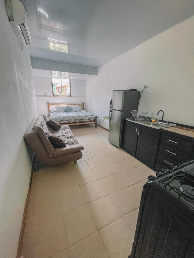 El Gato Rojas Surf Hostel Playa Santa Teresa  Екстер'єр фото