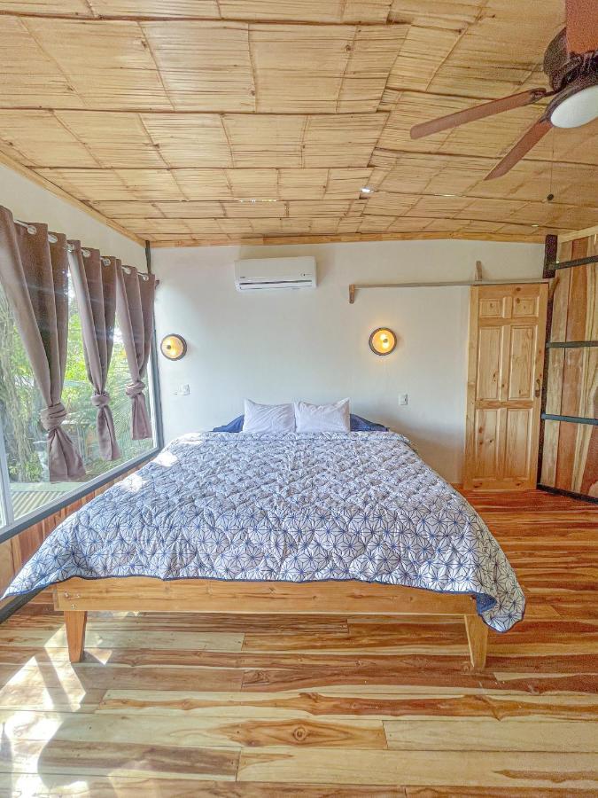 El Gato Rojas Surf Hostel Playa Santa Teresa  Екстер'єр фото