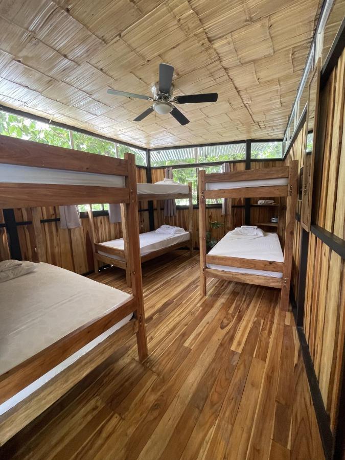 El Gato Rojas Surf Hostel Playa Santa Teresa  Екстер'єр фото