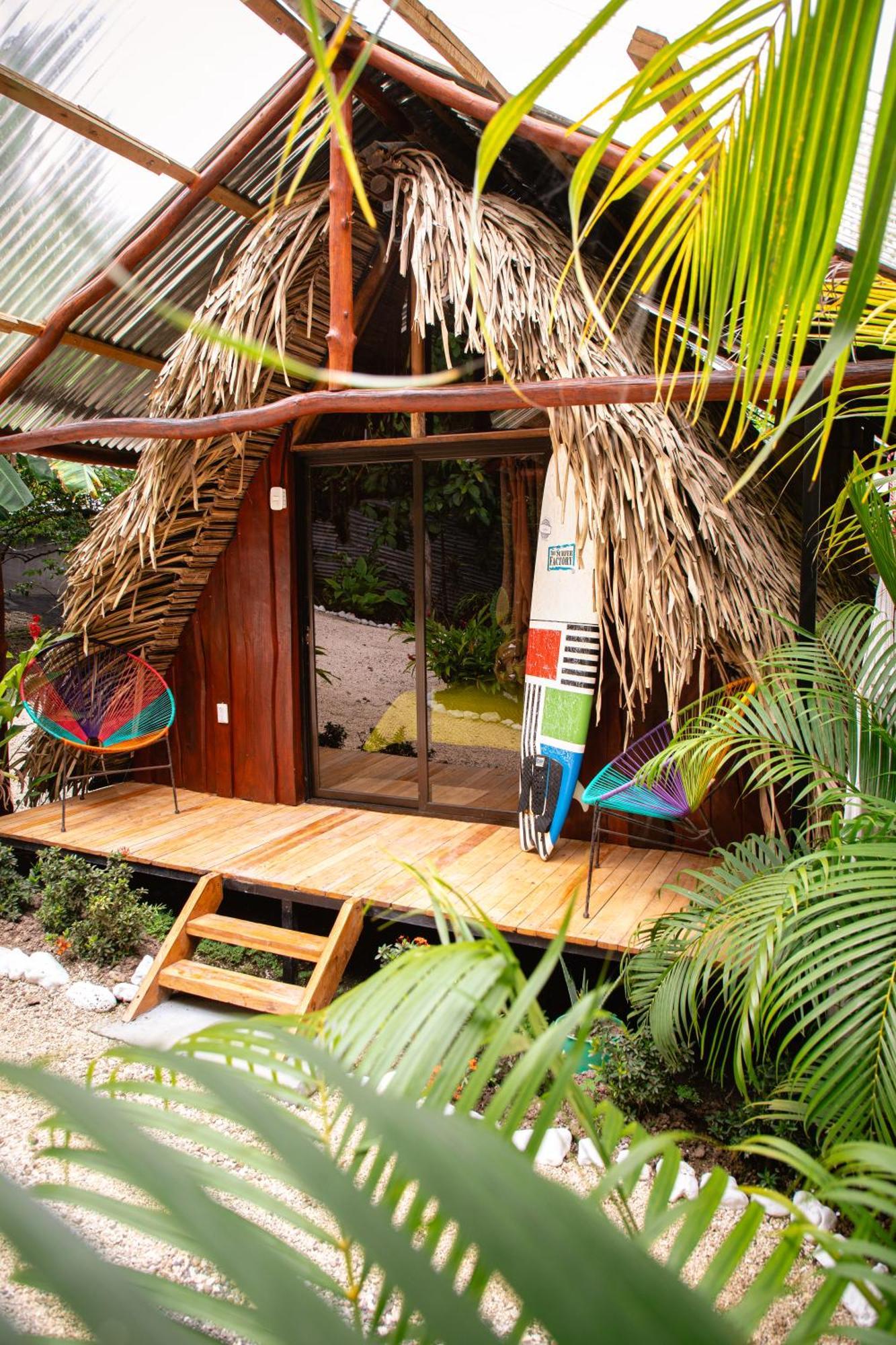El Gato Rojas Surf Hostel Playa Santa Teresa  Екстер'єр фото