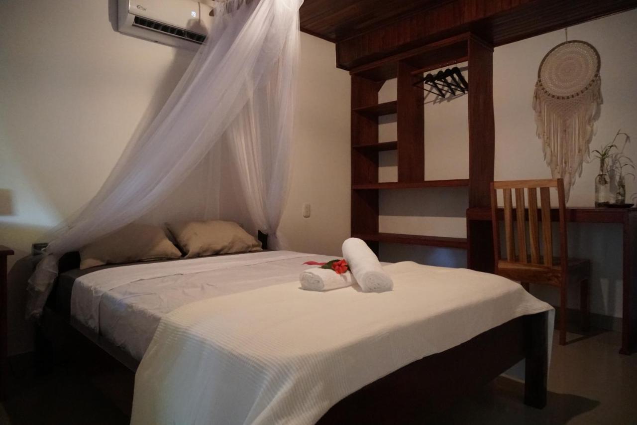 El Gato Rojas Surf Hostel Playa Santa Teresa  Екстер'єр фото